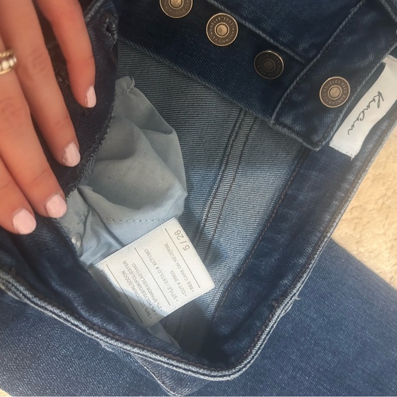 Jeans - Picture 3 of 3